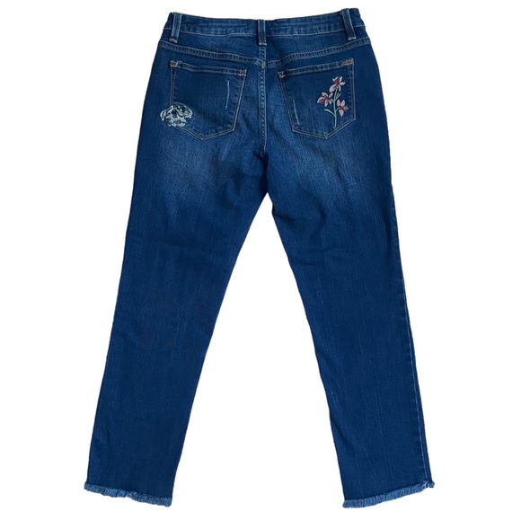 Max Jeans Size 4 Straight Crop Floral Embroidery Raw Hem Distressed Denim Jeans - Picture 2 of 11